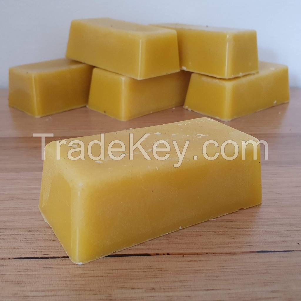 Organic pure honey bee wax for natural beeswax candle