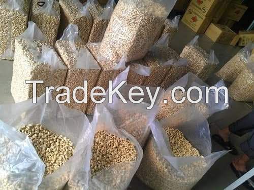 Split Cashew Kernels â Ideal for Industrial Use