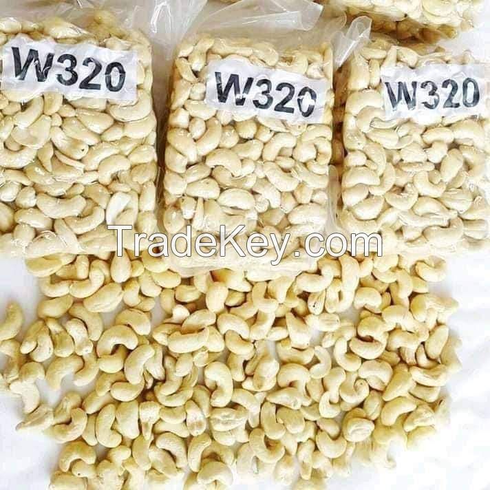 Natural Tanzanian Cashew Nuts â Handpicked & Sun-Dried