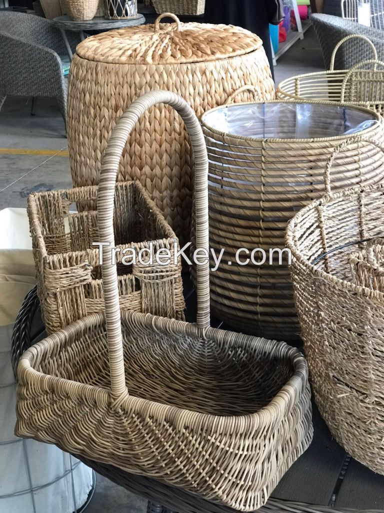 Water hyacinth basket with diversity of shapes