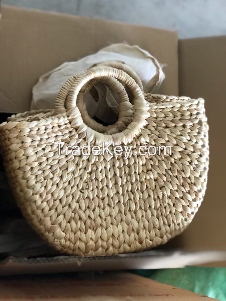 Water hyacinth handbag with handle detail