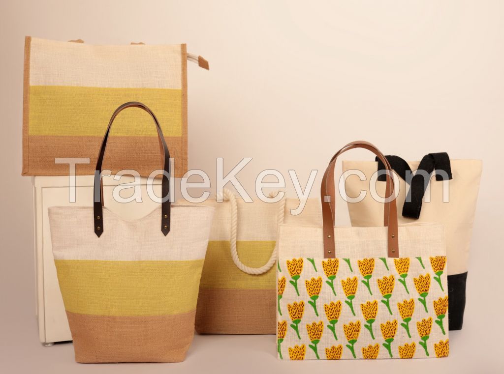 Stylish and Durable Cotton Tote Bag for Everyday Use