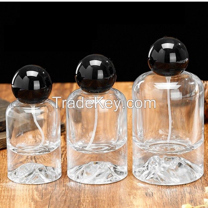 round perfume bottle with metal sprayer pump cap