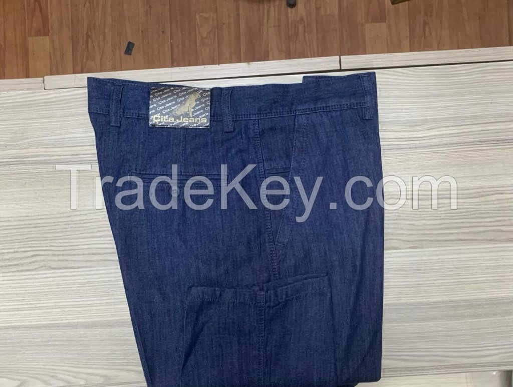 Side pocket jeans