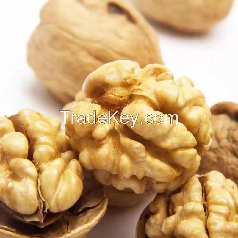 Dried walnut