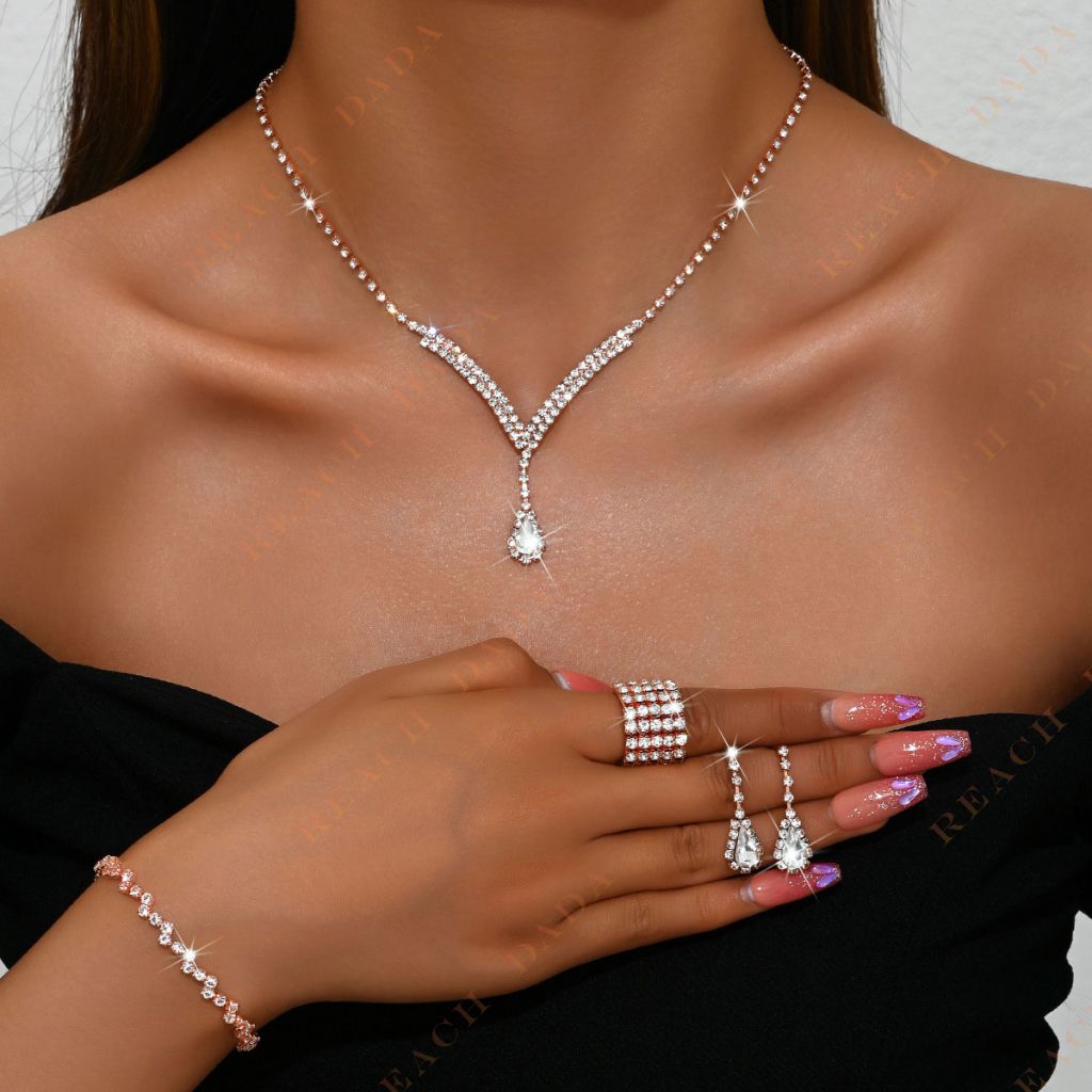 DaDa Fashion simple V-shaped water drop necklace earrings bracelet ring jewelry full of diamonds set of bridal dress accessories