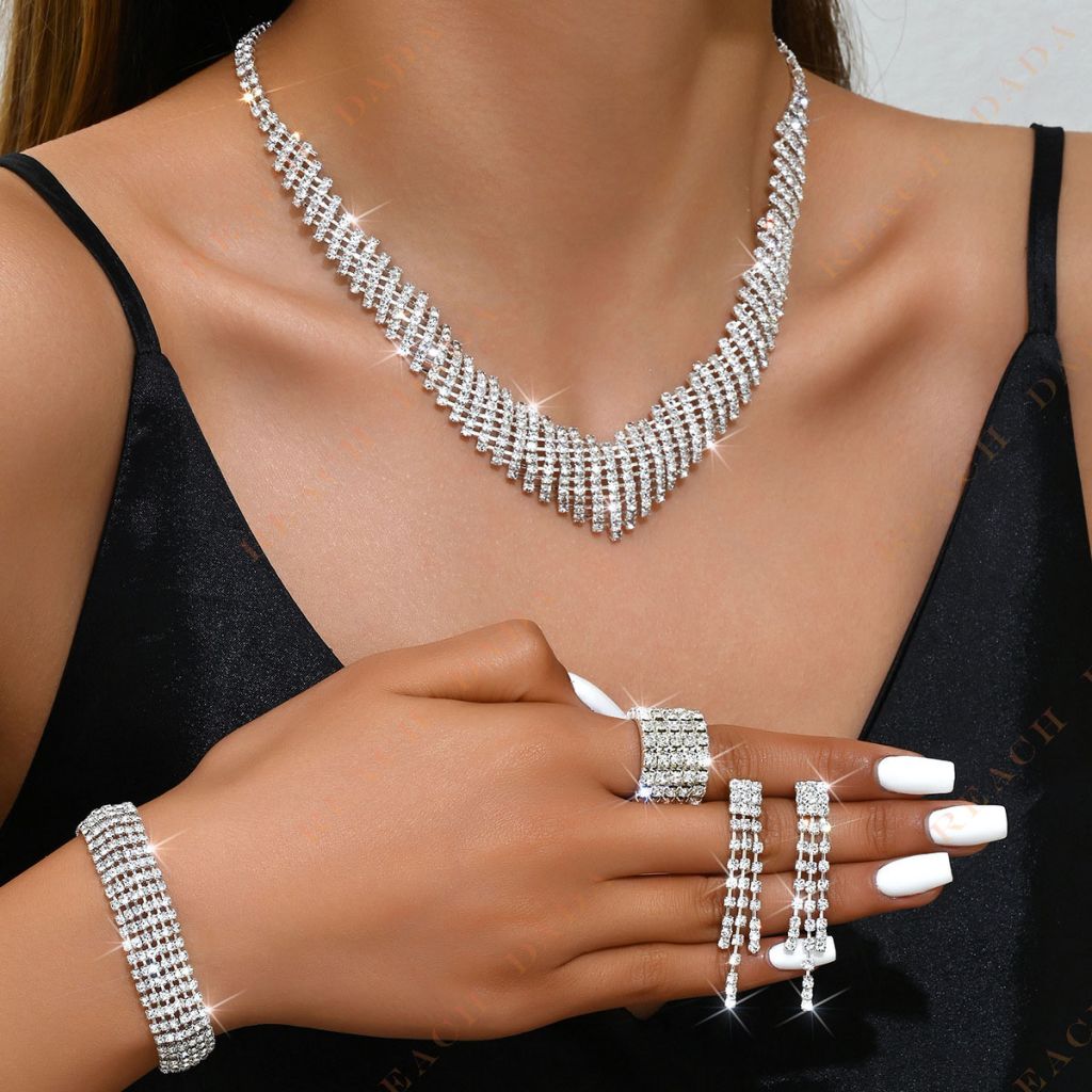 DaDa Hot Sale Super Flash Necklace Earrings Bracelet Set Bridal Rings New Brilliant Four Piece Set Fashion Full Diamond Jewelry