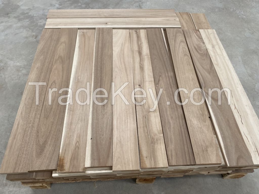 Direct Factory Sale Acacia Wood Timber Pallet Making Industrial Design Style FSC Certified Cheap Price Hardwood Lumber Viet Nam