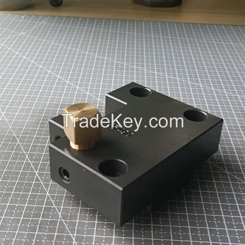 External Turning Tool Holder 35490 Left Cutter  CNC Lathe Turret CNC Turning Machine Turret , Tool Post,for MAZAK QT100