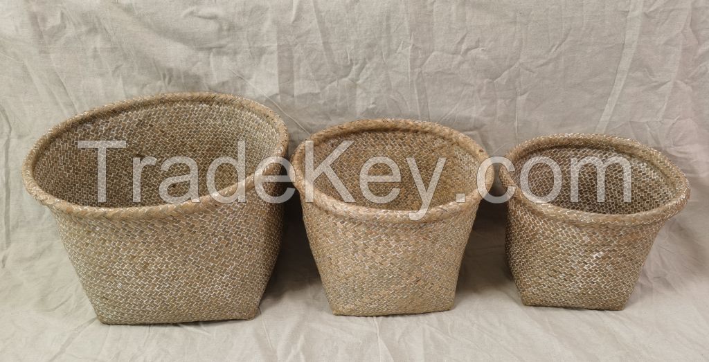 Seagrass storage round baskets in white