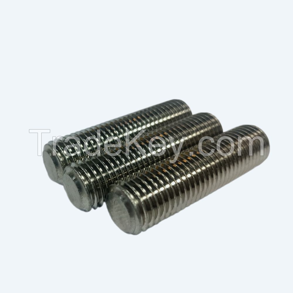 Chamfered threaded bolt