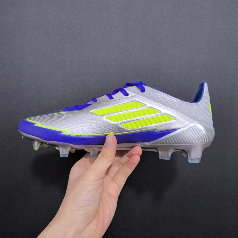 Customize Professional Football Boots Shoes Wholesale High Quality Cheap Price Outdoor Soccer Boots Sneakers nike shoes supplier