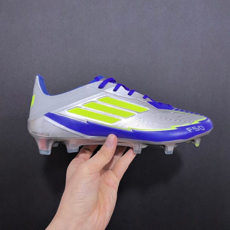 Customize Professional Football Boots Shoes Wholesale High Quality Cheap Price Outdoor Soccer Boots Sneakers nike shoes supplier