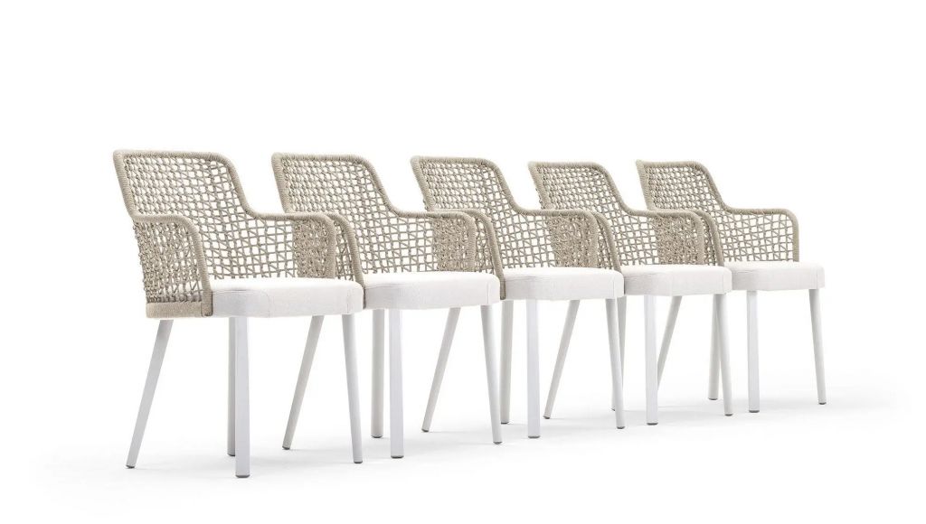 Modern Design Leisure Outdoor Furniture Dining Table Aluminum Garden Patio Luxury Dining Tables for Hotel Villa