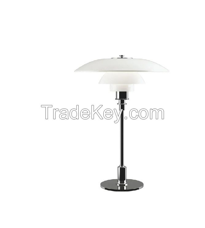 PH 3&Acirc;&frac12;-2&Acirc;&frac12; Glass Table Lamp