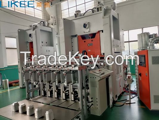 4-6 Cavities High Productivity Aluminum Foil Container Making Machine LK-T130 with Siemens Motor