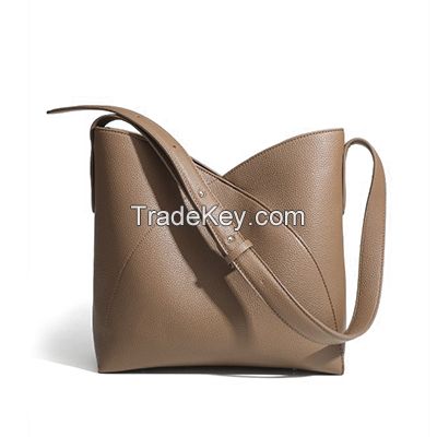 Large Capacity Fashion Shoulder Bag - Petal Design, BioBased Leather & Recycled Lining