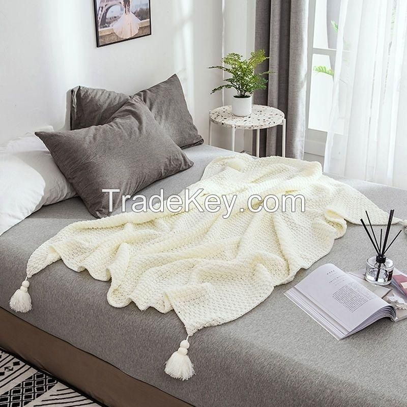 Knitted Blanket With Tassels