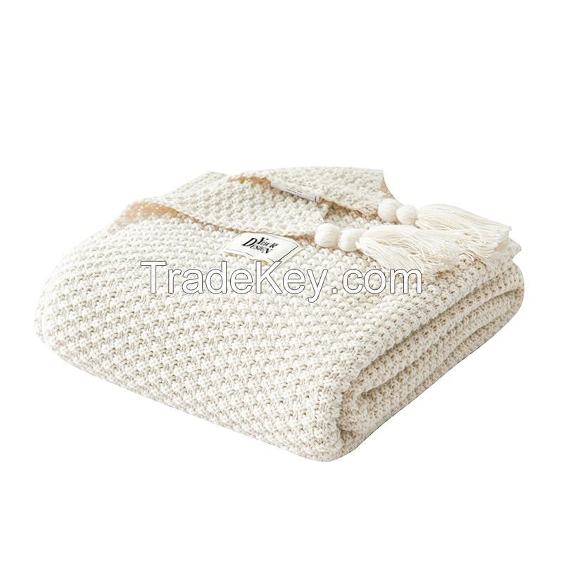 Knitted Blanket With Tassels