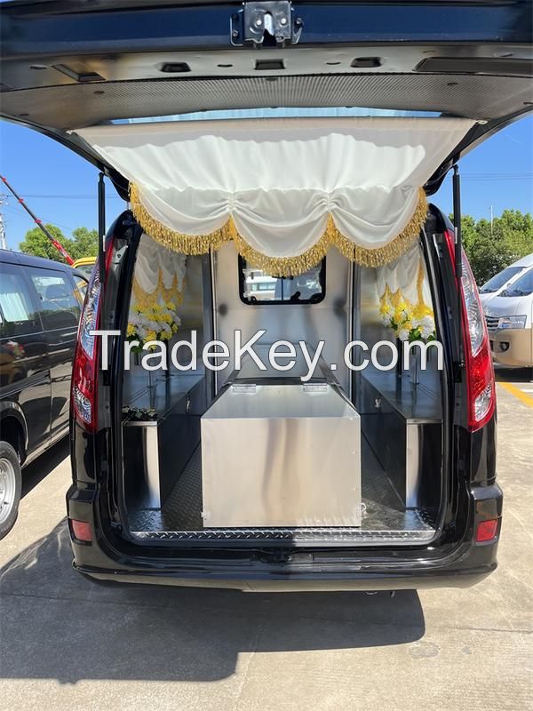 Funeral vehicle for transporting corpses