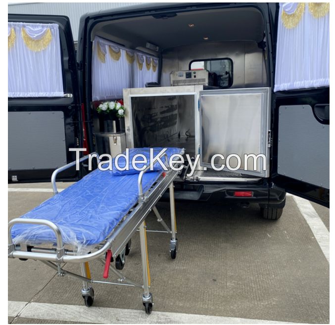 Funeral vehicle for transporting corpses