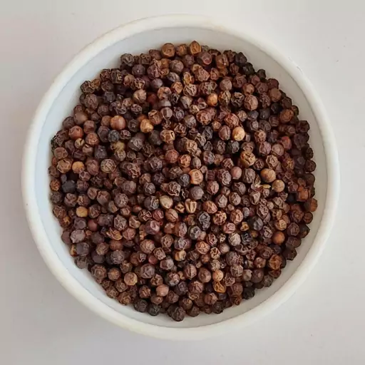 Large and Uniform-Sized Vietnamese Black Peppercorns