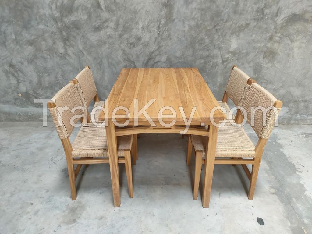 Classic Rattan Dining Sets