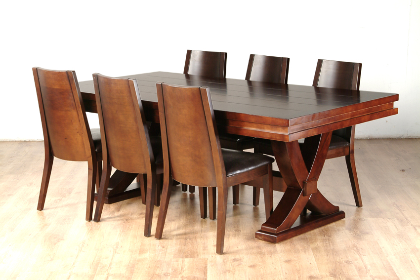 Wood Dinning Table