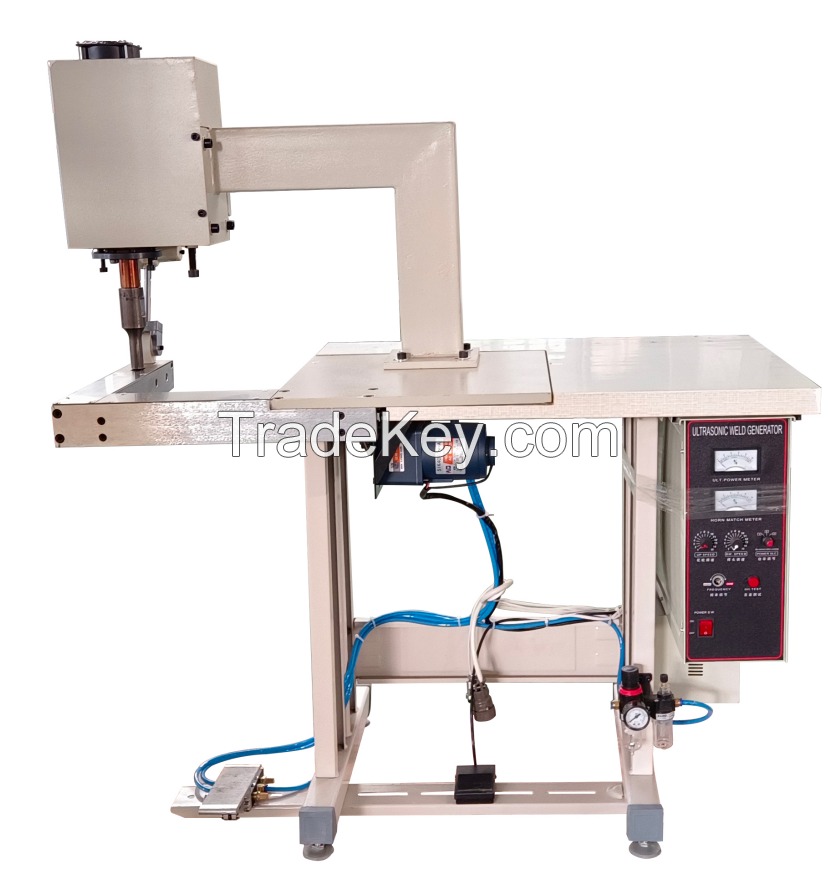 Ultrasonic welding machine-connect the body and sleeves