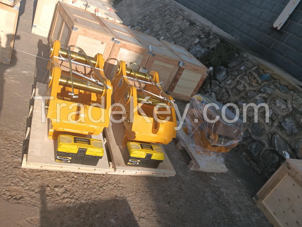 SOOSAN SB17 Hydraulic Quick Change, High-quality and High-efficiency, Suitable for Excavators Weighing 33-42 Tons
