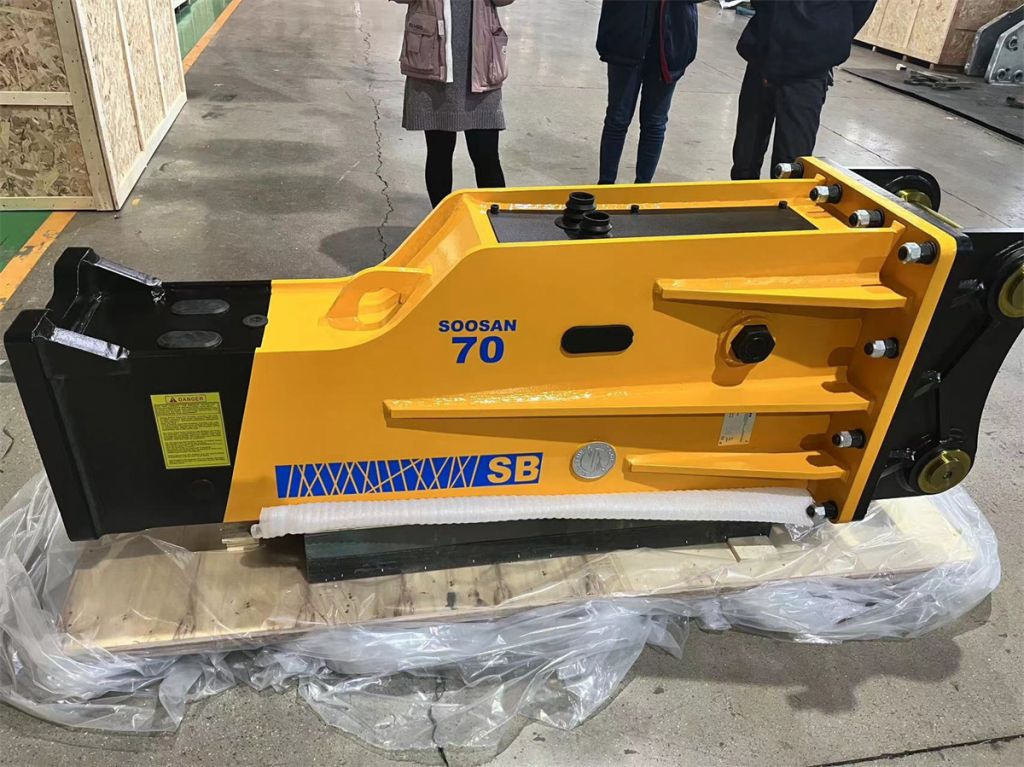 China  Breaker Soosan Breaker With SB70 Box Type Hydraulic Hammer With 135mm Chisel  Wholesales