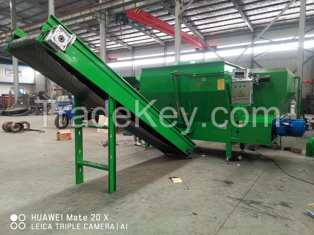 Motor-driven Horizontal Feed Mixer Machine  TMR Feed processing machine Feed Mixer Machine
