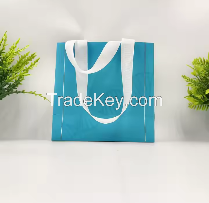 High Quality Luxury Kraft Paper Tea Bags with Custom Logo Flexo Printing for Wine Packaging Clothing Shoes Underwear Socks Gifts