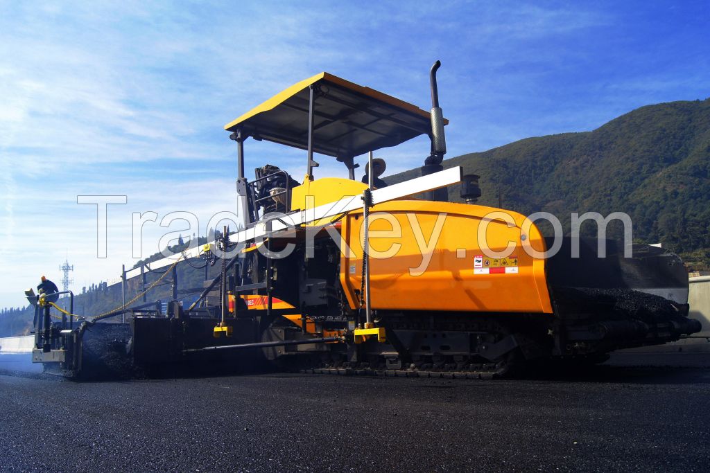 Hot Selling 13m Paving Width Asphalt Paver SSP125C-8