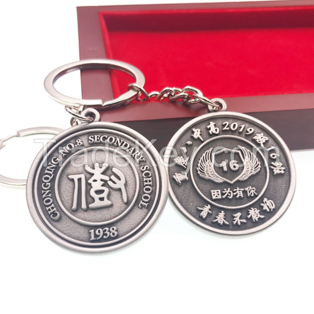 Customized metal keychain pendant with cartoon logo, personalized pendant to commemorate different shapes, customized according to pictures