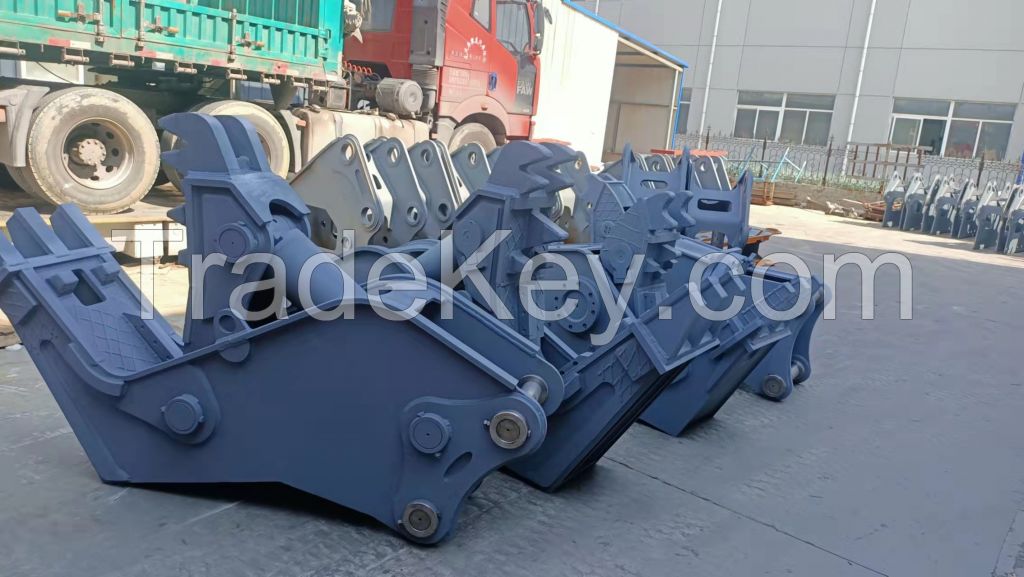 Selling XINPU hydraulic concrete crushing pliers.