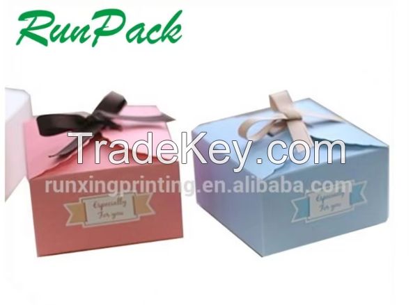 Customizable Take-Away Art Made Paper Cake Box Window Handle Matt Lamination Embossing