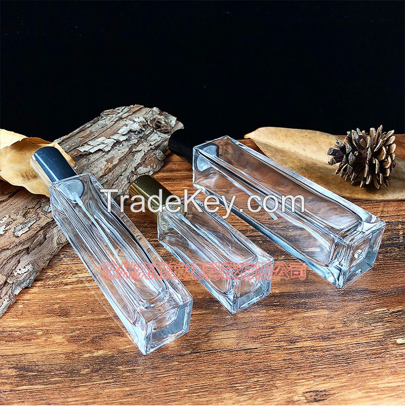 High grade square crystal transparent glass 18 screw mouth press perfume cosmetics sub bottle nude bottle spray bottle