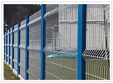 wire mesh fence