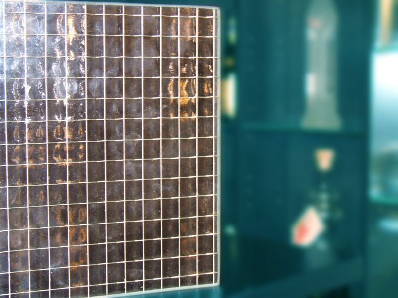 Wired glass