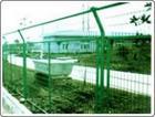 wire mesh fence