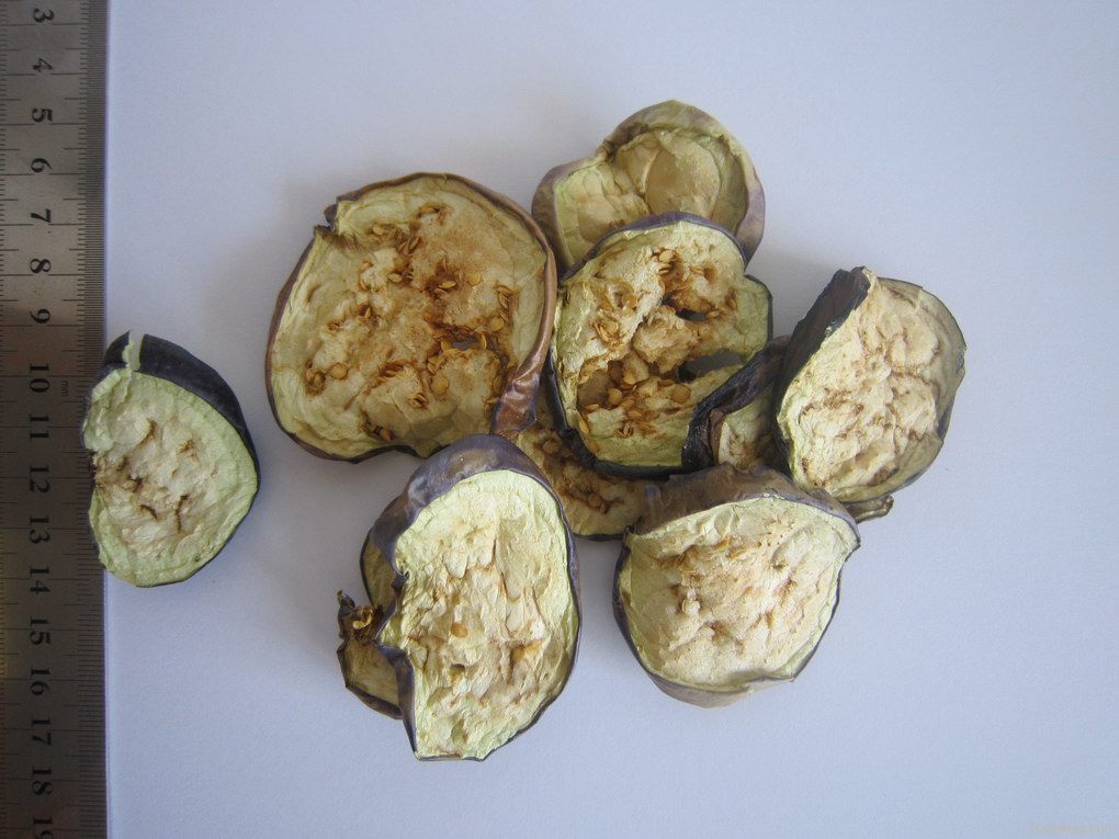 dried eggplant sliced