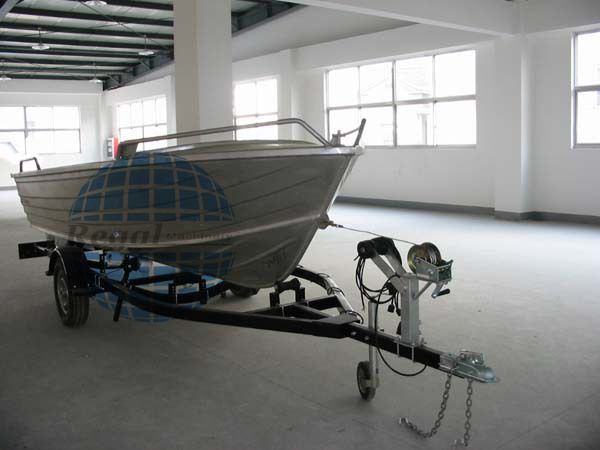 aluminium boat trailer/boat ramp with H.D. galv.