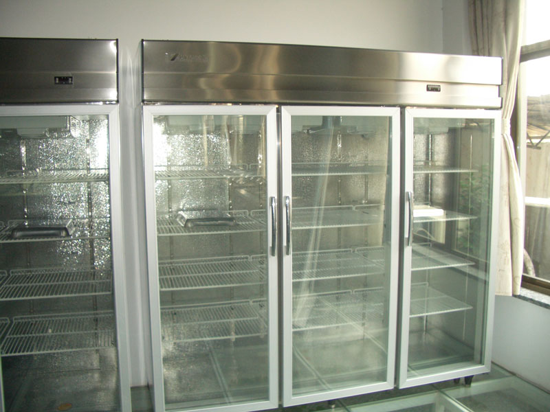 Display refrigerator