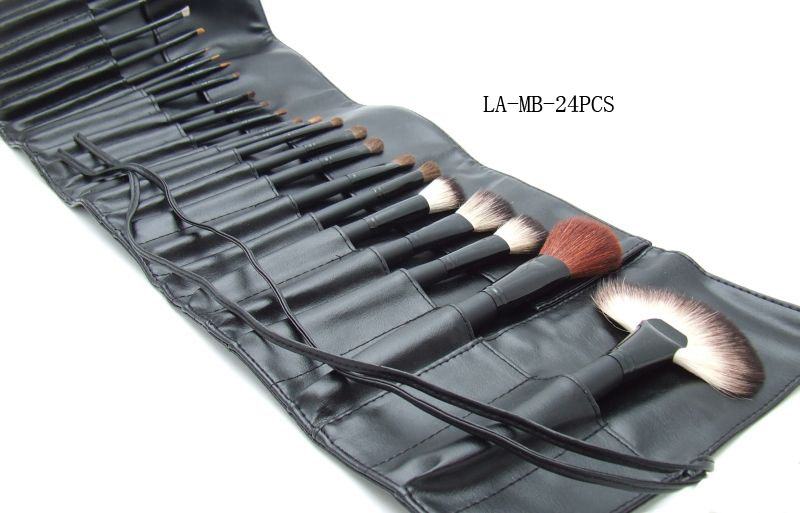 Beauty School Brushes Set