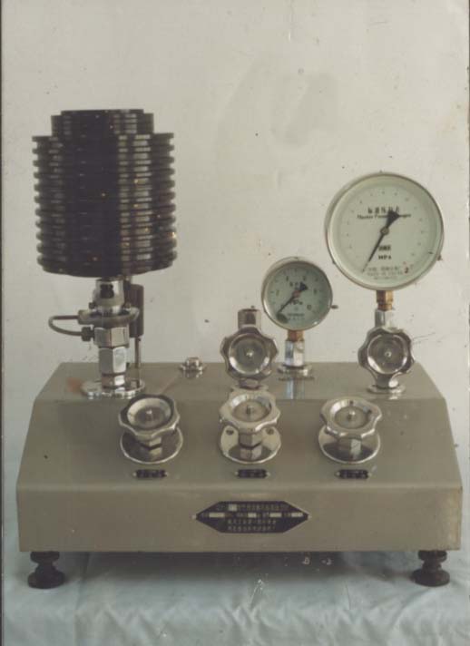 Dead Weight Tester -Pneumatic Control