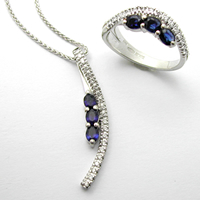 Italian 18K Gold and Blue Sapphire Jewel