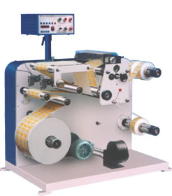 Slitting and rewinding machine