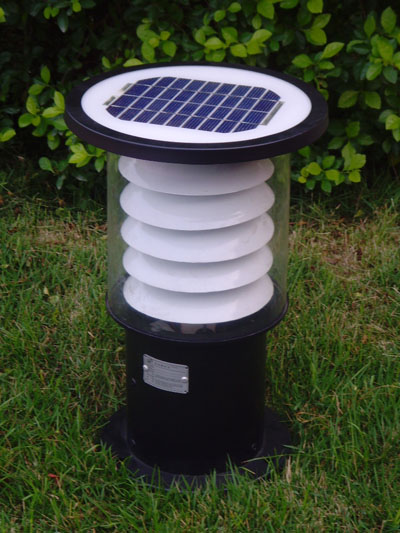 LED Solar Lawn Light