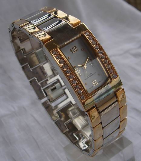 fashion lady alloy watch